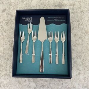 “New”Gourmet Basics Kaylee Stainless Steel Pie Server & Dessert Forks